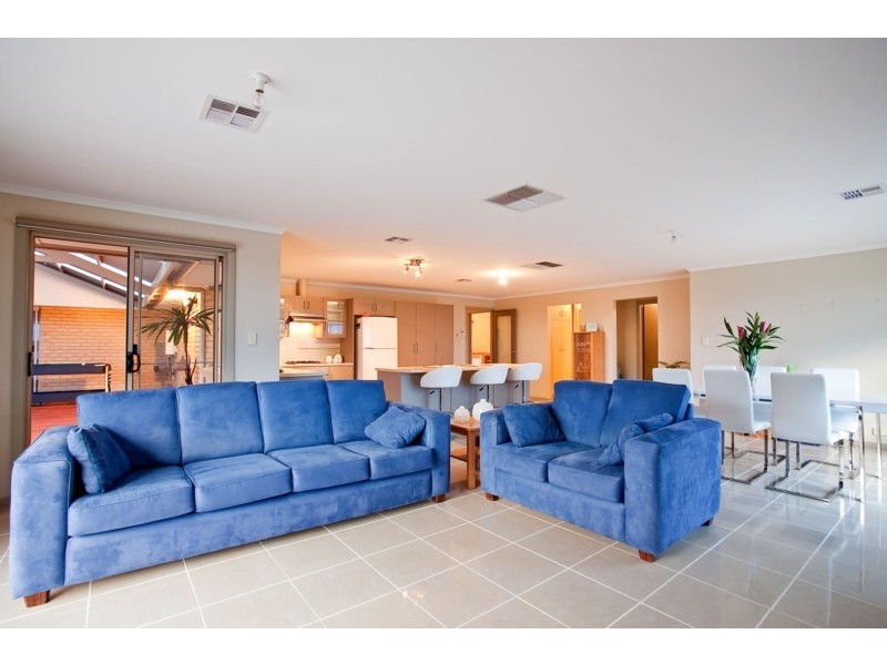 17 Tennyson Street, Seaford Rise SA 5169