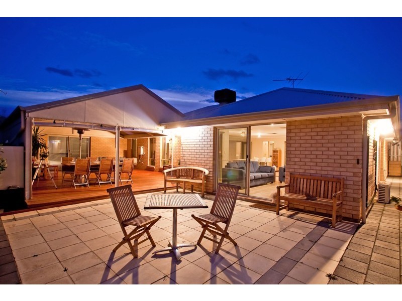 17 Tennyson Street, Seaford Rise SA 5169