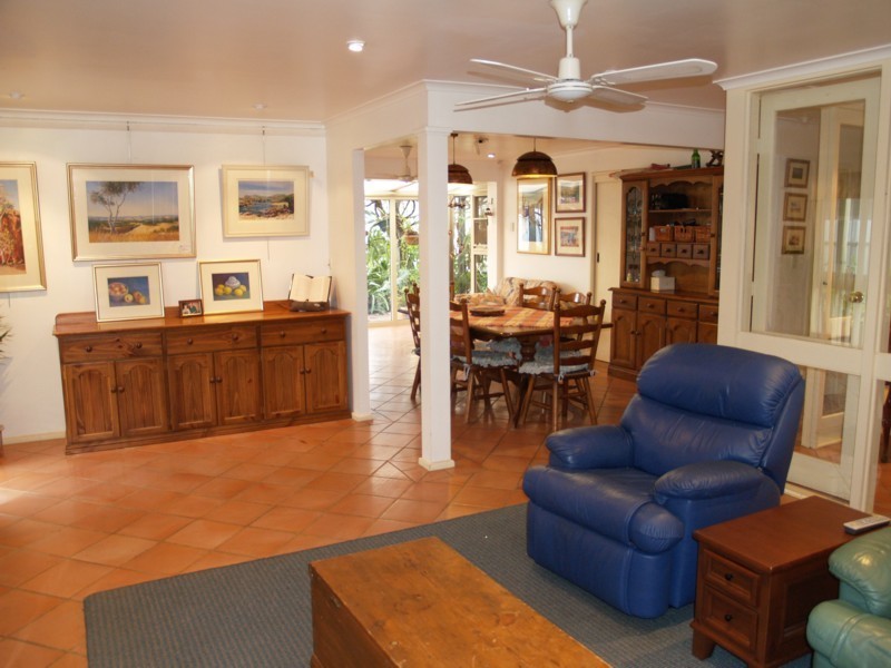 4 Clovelly Avenue, Christies Beach SA 5165
