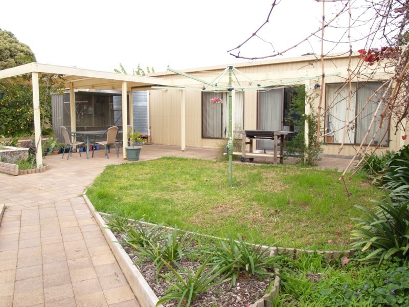 4 Clovelly Avenue, Christies Beach SA 5165