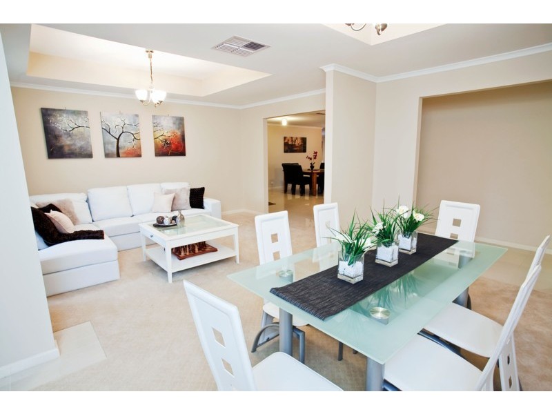 145 The Cove Road, Hallett Cove SA 5158