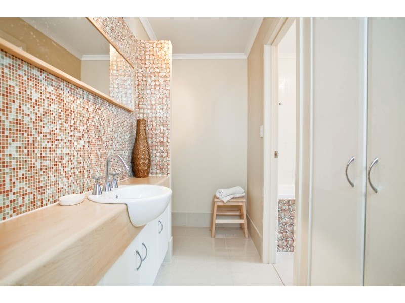 145 The Cove Road, Hallett Cove SA 5158