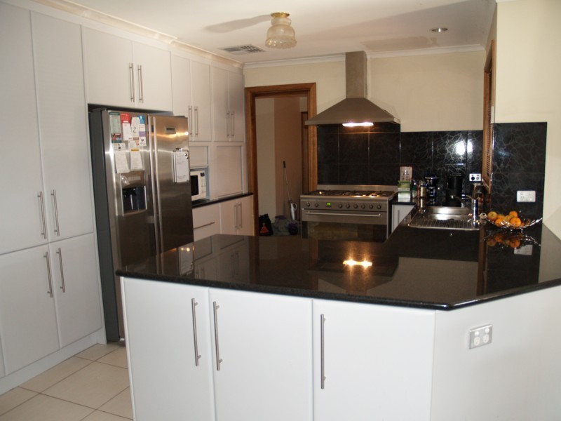 19 Equestrian Drive, Woodcroft SA 5162