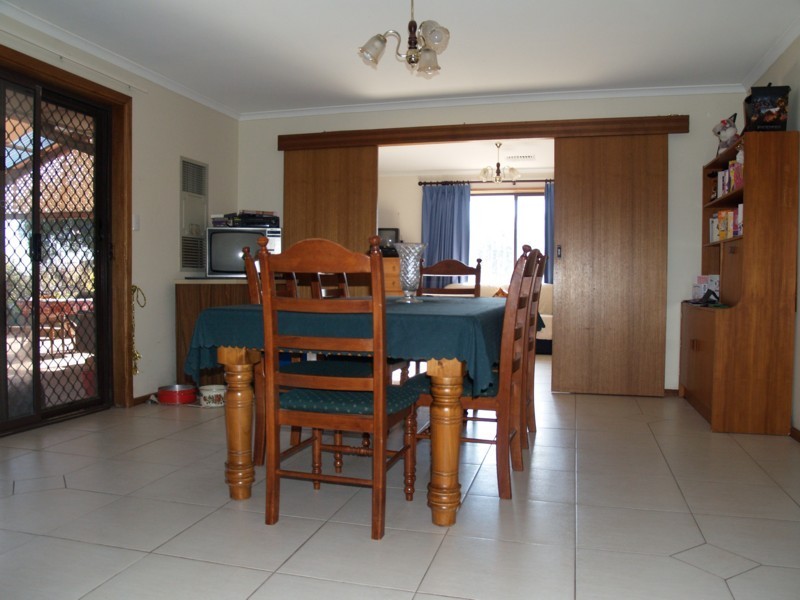 19 Equestrian Drive, Woodcroft SA 5162