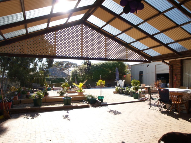 19 Equestrian Drive, Woodcroft SA 5162