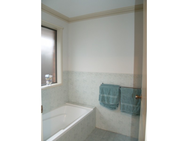 5 Winham Avenue, Old Reynella SA 5161