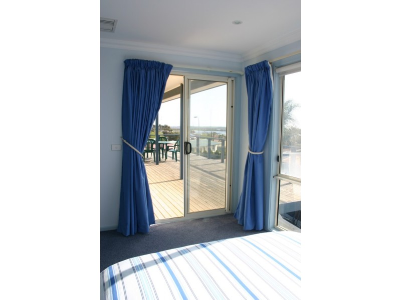 8 Falie Street, Port Broughton SA 5522