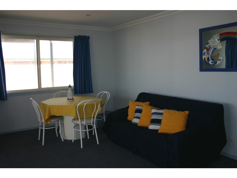 8 Falie Street, Port Broughton SA 5522