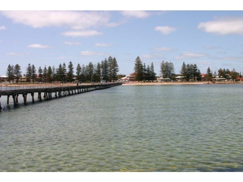 8 Falie Street, Port Broughton SA 5522