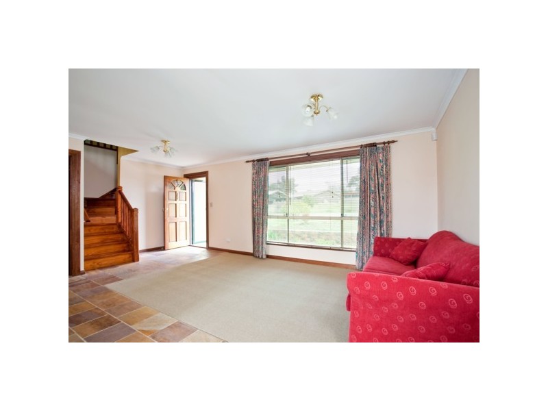 8 Wark Court, Morphett Vale SA 5162