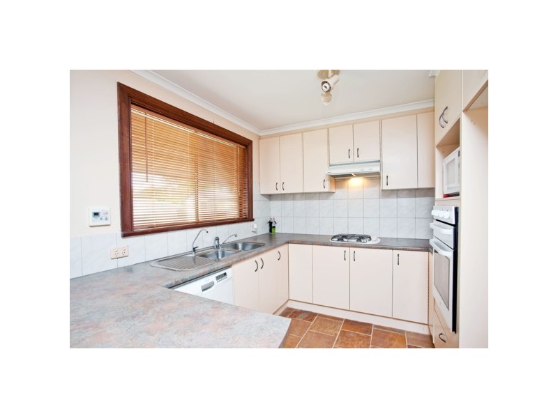 8 Wark Court, Morphett Vale SA 5162