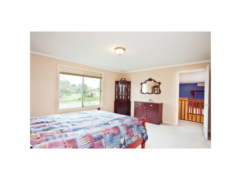 8 Wark Court, Morphett Vale SA 5162