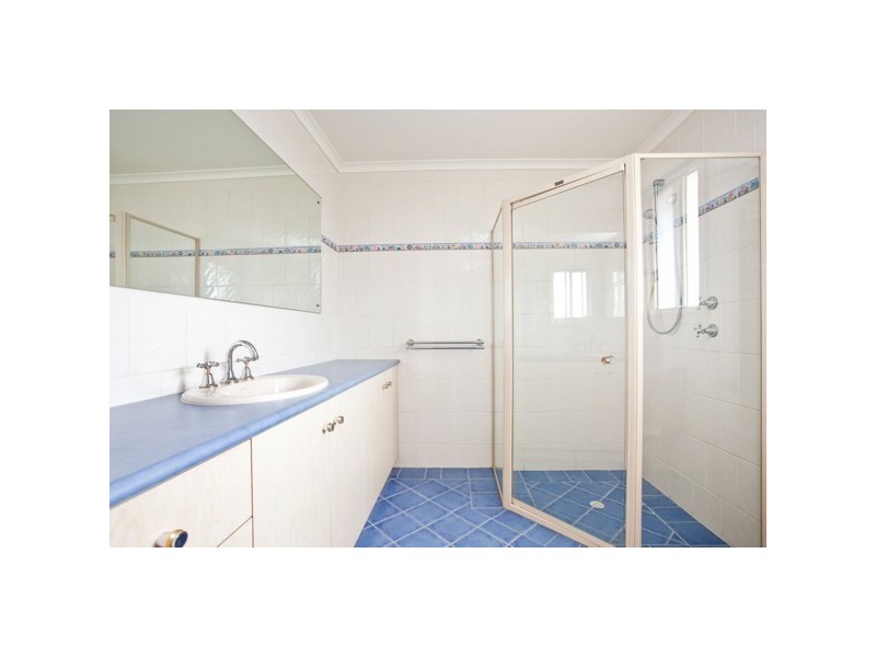 8 Wark Court, Morphett Vale SA 5162