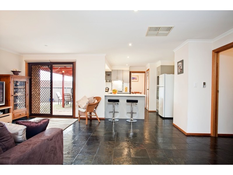 10 Arachne Drive, Hallett Cove SA 5158