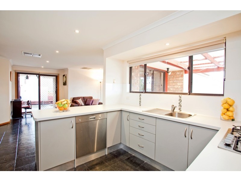 10 Arachne Drive, Hallett Cove SA 5158
