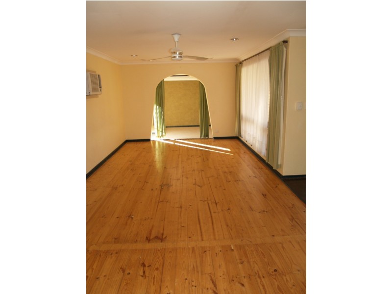 17 Sugarbush Road, Reynella SA 5161