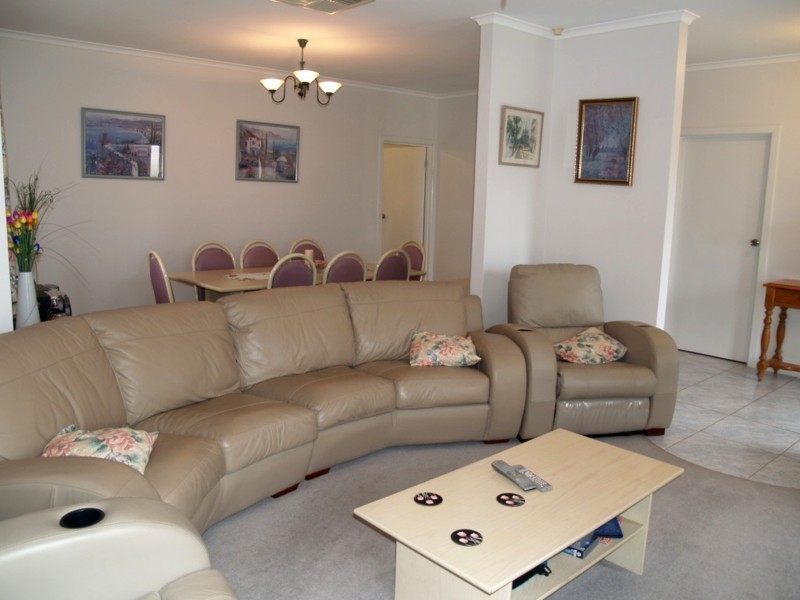 9 Gamay Drive, Old Reynella SA 5161