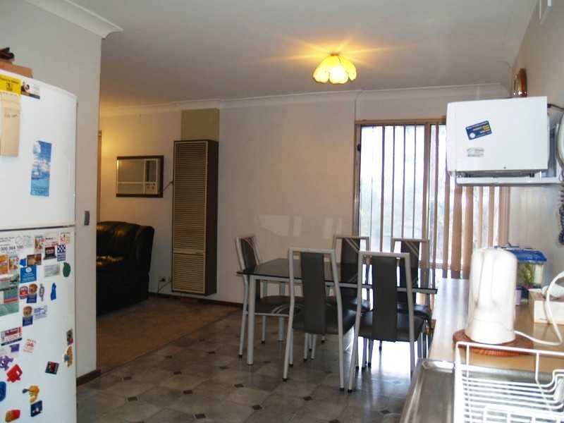 8 Edna Court, Hackham SA 5163