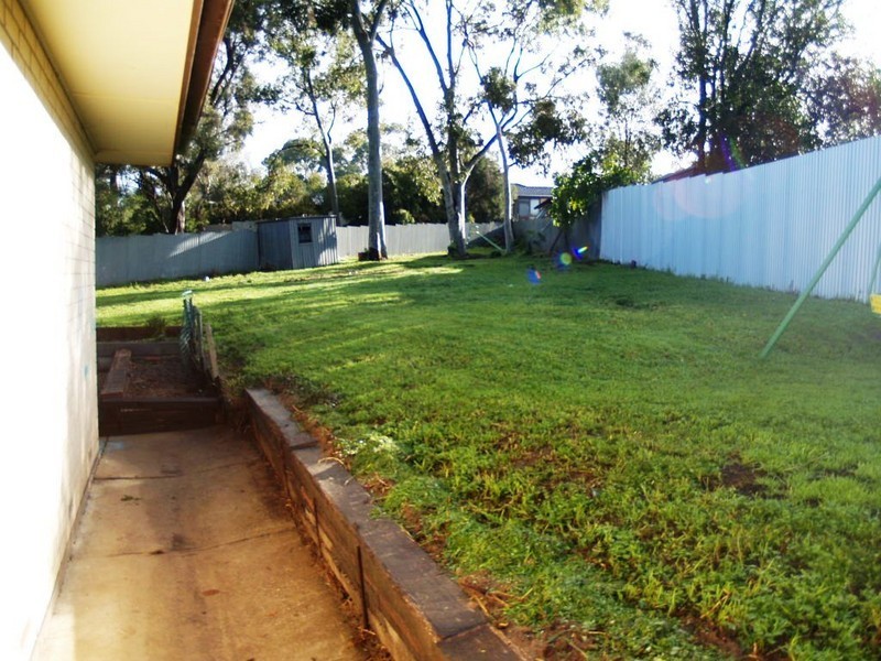 8 Edna Court, Hackham SA 5163