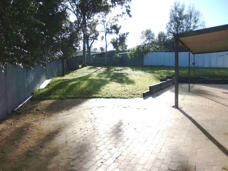8 Edna Court, Hackham SA 5163