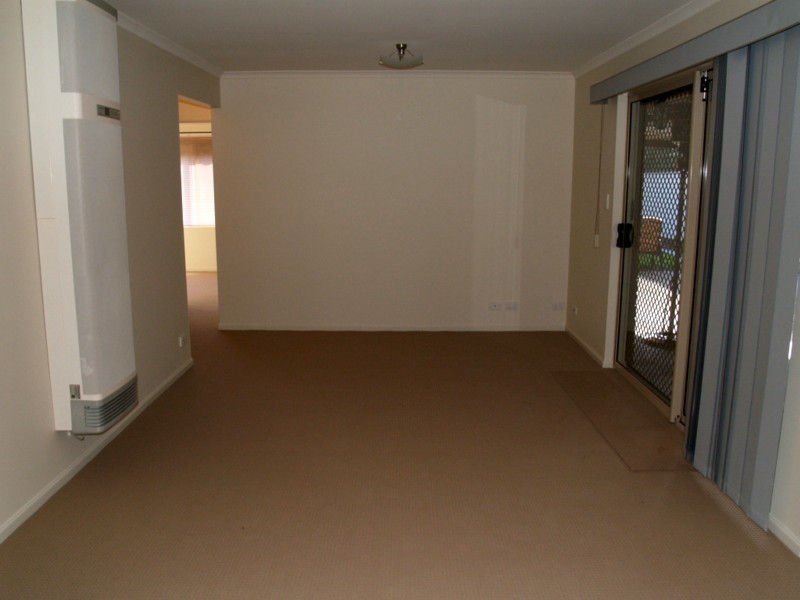 13 Hereford Lane, Woodcroft SA 5162