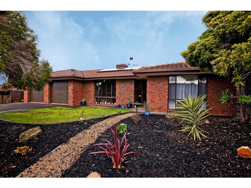 16 Caswell Drive, Hallett Cove SA 5158