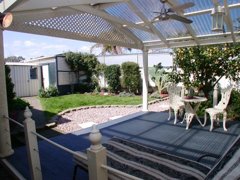 2 Brookland Valley Drive, Woodcroft SA 5162