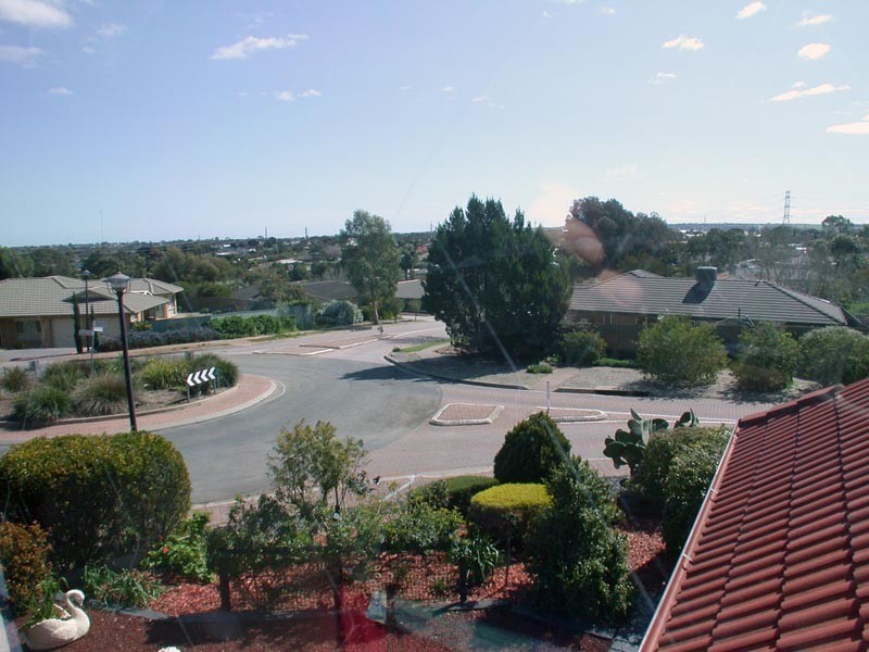 2 Brookland Valley Drive, Woodcroft SA 5162