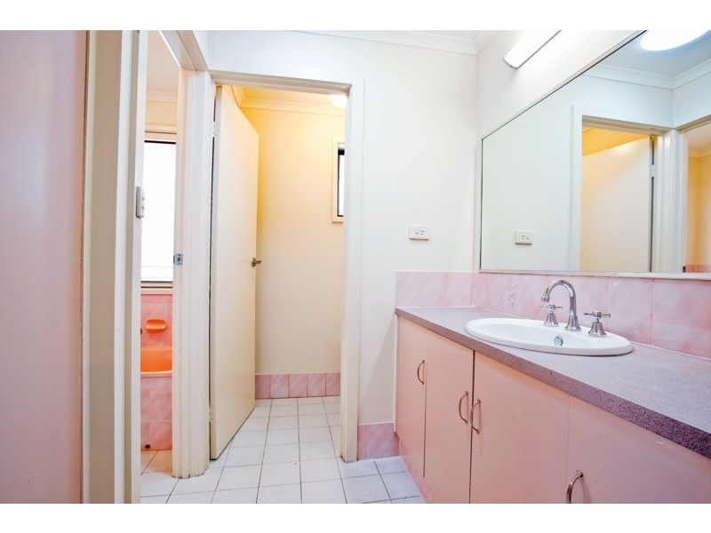 5 Elmeade Drive, Hallett Cove SA 5158