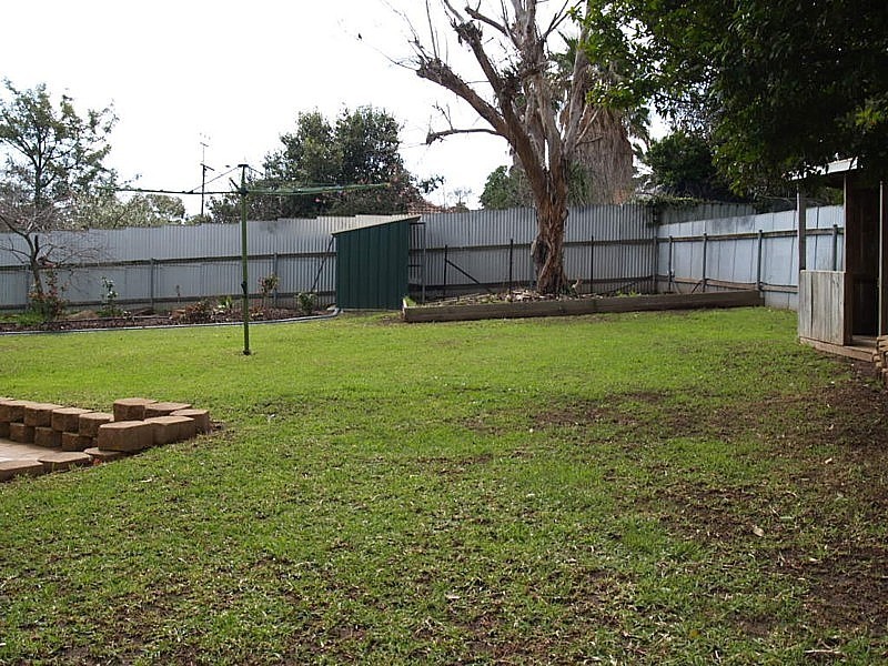 3 Candover Crescent, Huntfield Heights SA 5163