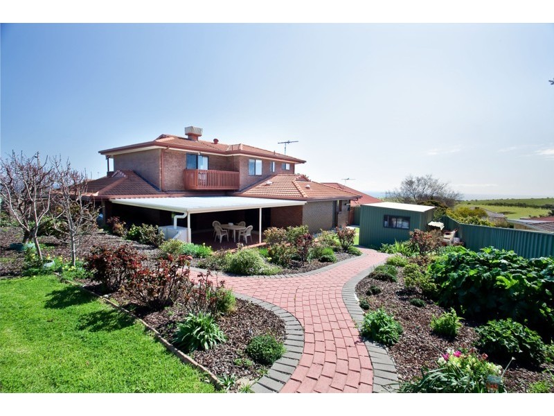 41 Moor Crescent, Hallett Cove SA 5158