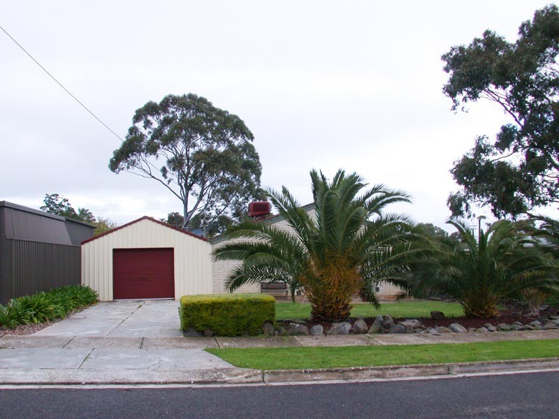 3 Felix Crescent, Morphett Vale SA 5162