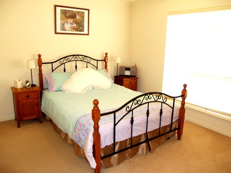 4/1 Church Crescent, Marion SA 5043