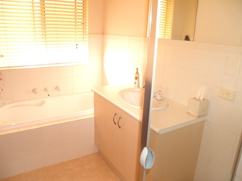 4/1 Church Crescent, Marion SA 5043