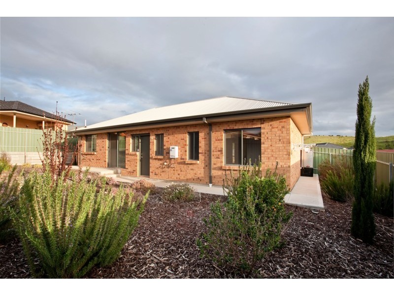 23 Elizabeth Crescent, Hallett Cove SA 5158