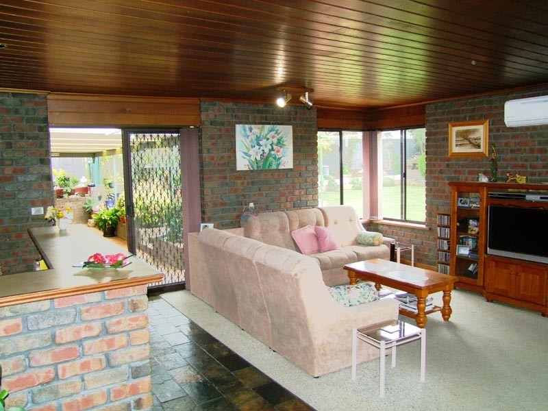 10 Atheldene Road, Happy Valley SA 5159