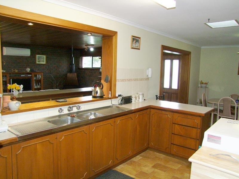 10 Atheldene Road, Happy Valley SA 5159