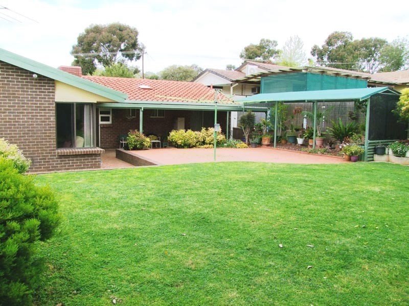 10 Atheldene Road, Happy Valley SA 5159