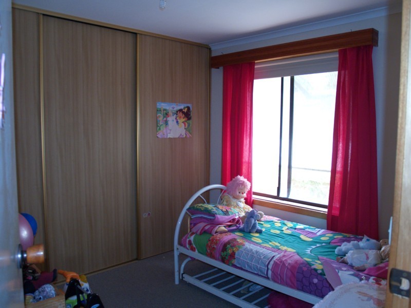 12 Trelawney Crescent, Huntfield Heights SA 5163