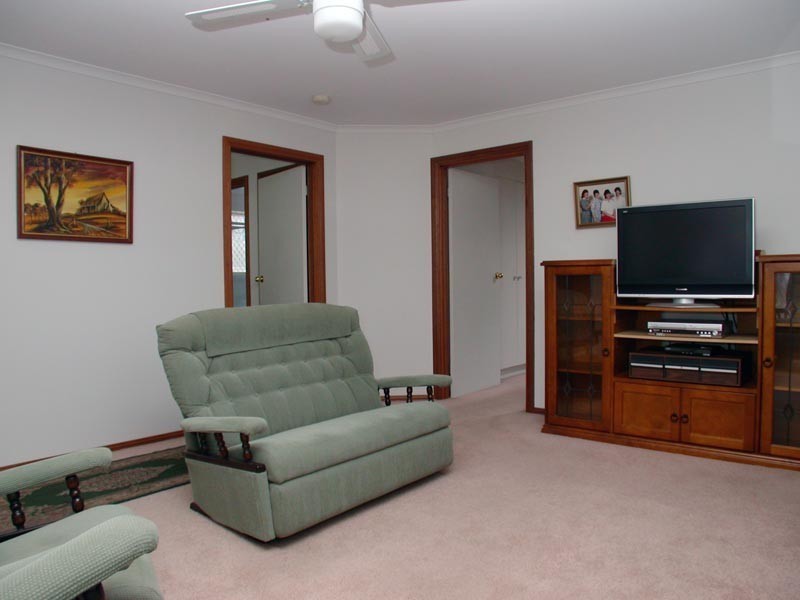 10/7 Rothschild Street, Woodcroft SA 5162