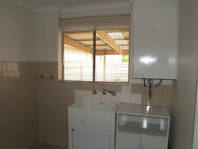 513b Commercial Road, Moana SA 5169