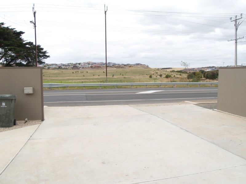 513b Commercial Road, Moana SA 5169