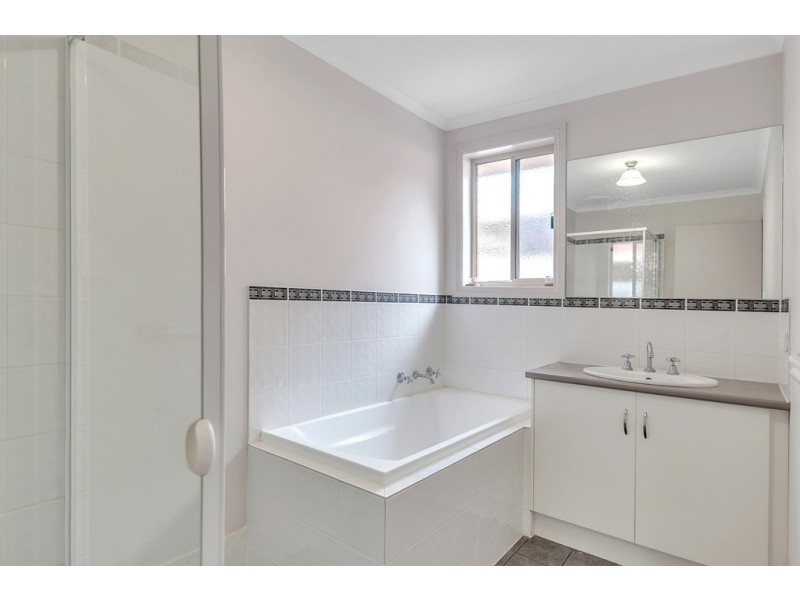 40a Wheatsheaf Road, Morphett Vale SA 5162