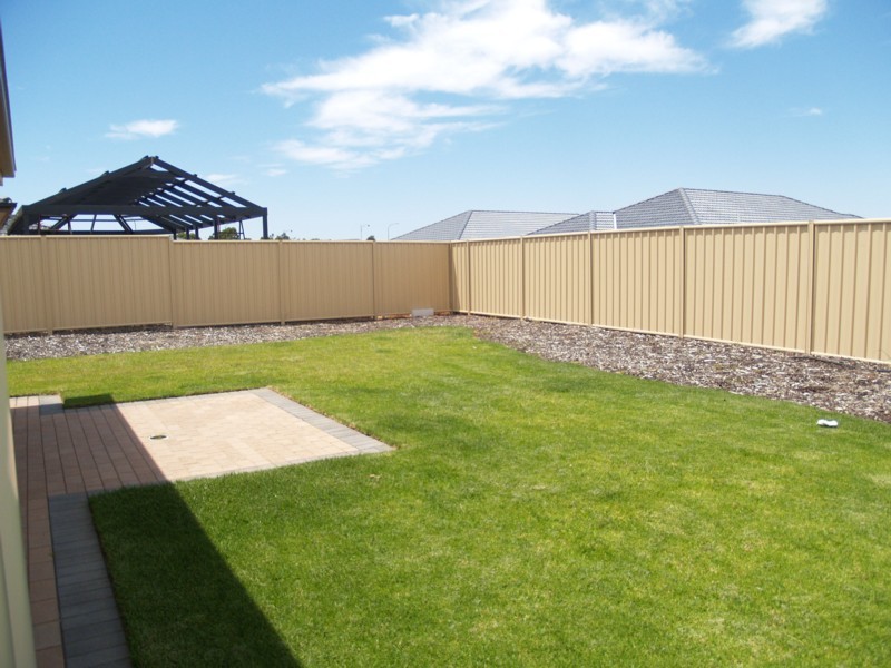 13 Whistlers Avenue, Aldinga Beach SA 5173