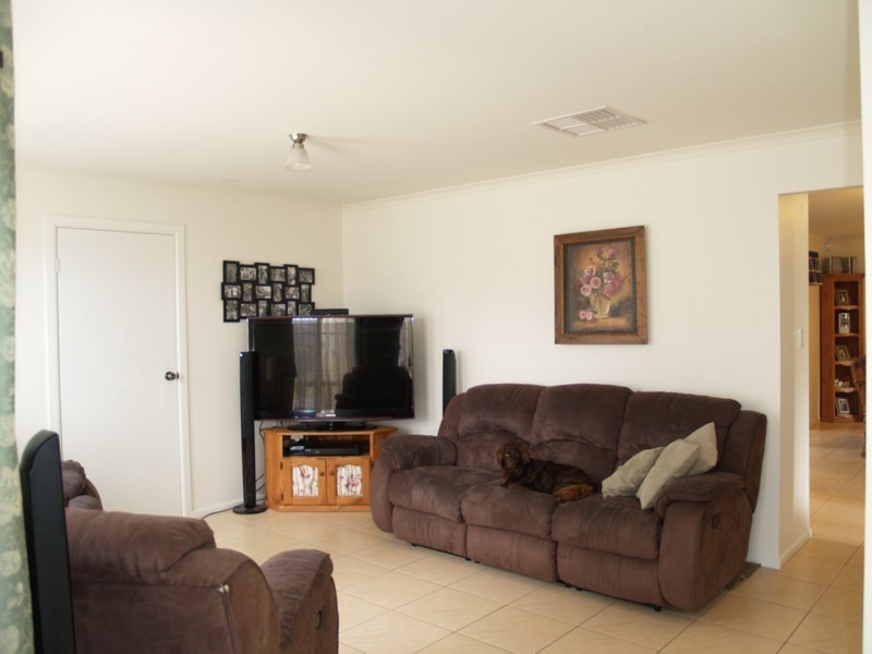 8 Benacre Close, Happy Valley SA 5159