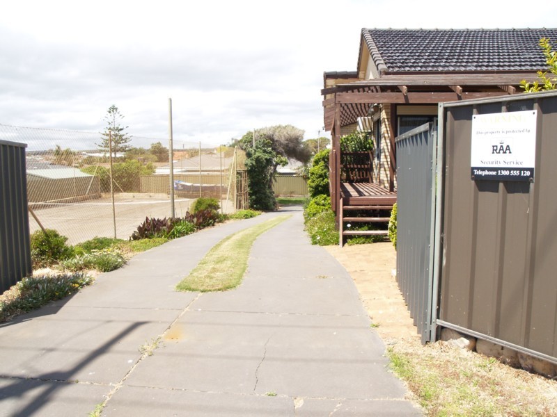 417 The Esplanade, Moana SA 5169