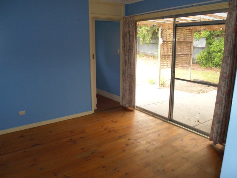 3 Pat Crescent, Morphett Vale SA 5162