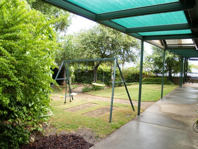 16 Jeanette Crescent, Aberfoyle Park SA 5159