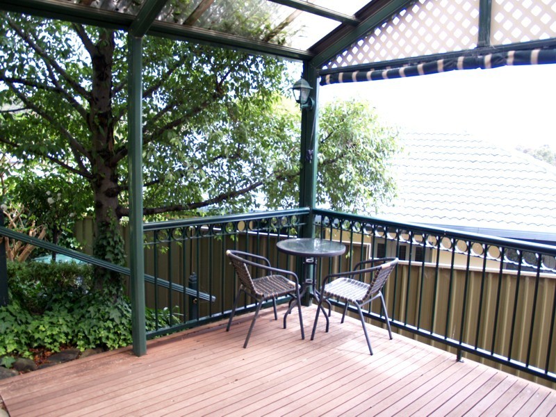 16 Jeanette Crescent, Aberfoyle Park SA 5159