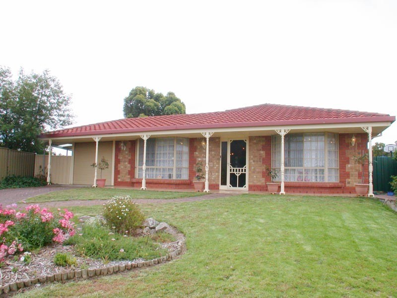 5 Snaefell Avenue, Happy Valley SA 5159